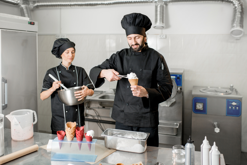 Chef Uniforms for Bakers and Pastry Chefs